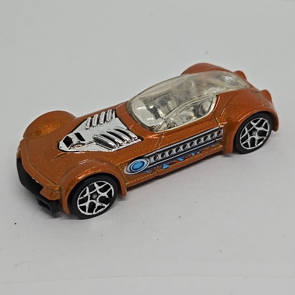 2001 Mattel Hot Wheels Beast Bash Ballistik Orange Diecast Car Thailand